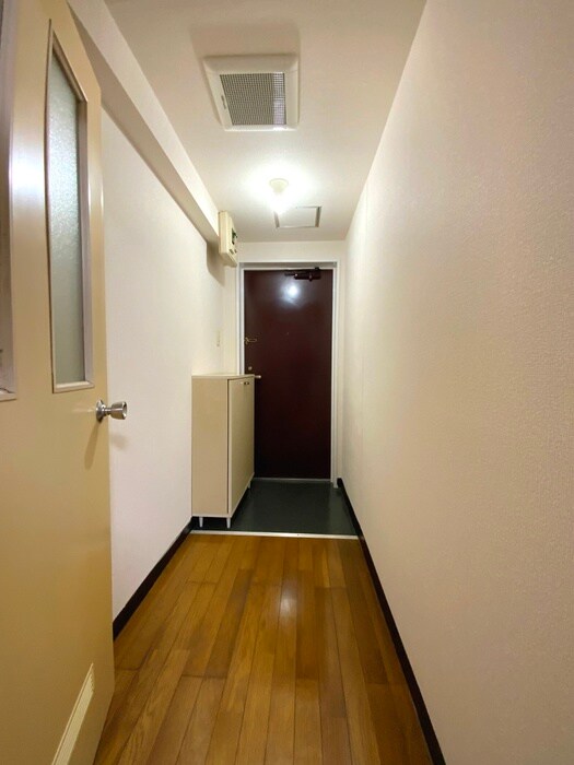 物件内観写真17　(廊下)