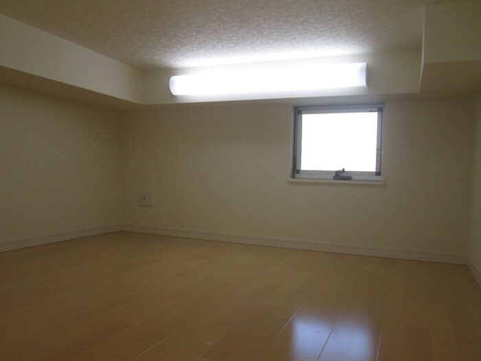 物件内観写真9　(ロフト)