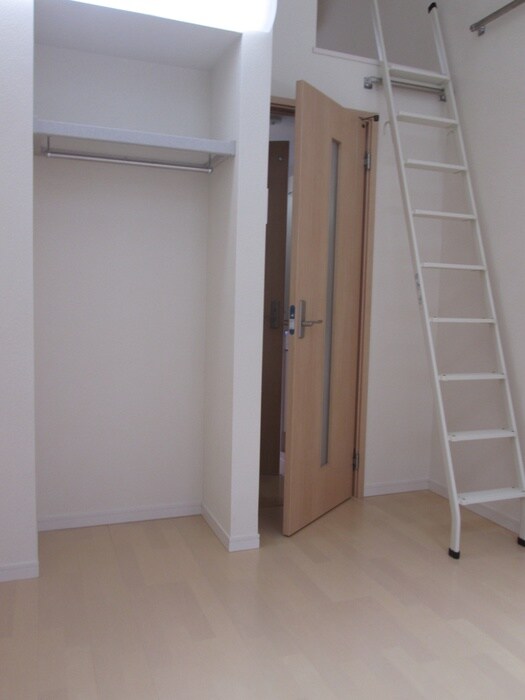 物件内観写真10　(居室)