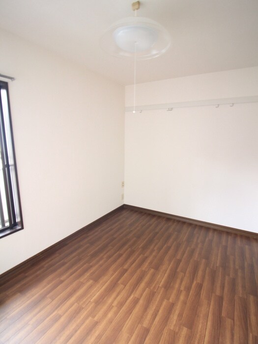 物件内観写真6　(居室)