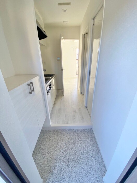 物件内観写真17　(玄関)