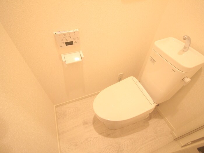 物件内観写真22　(トイレ)