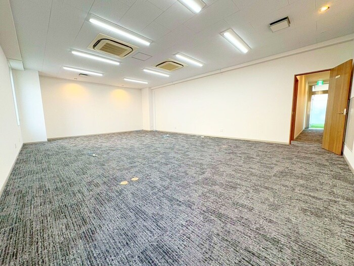 物件内観写真5　(居室)