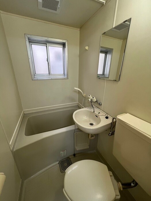 物件内観写真9　(洗面)