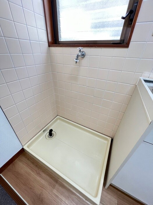 物件内観写真14　(洗濯機置場)