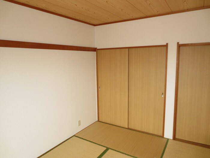 物件内観写真10　(居室)