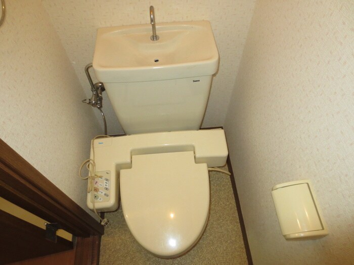 物件内観写真15　(トイレ)