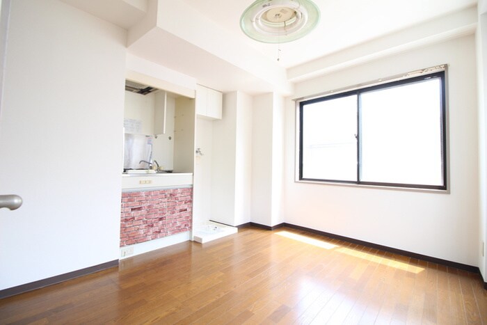 物件内観写真8　(居室)