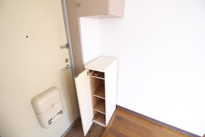 物件内観写真14　(靴箱)