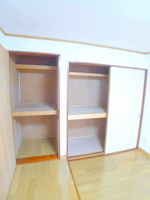 物件内観写真13　(収納)