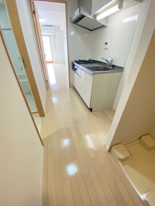 物件内観写真17　(廊下)