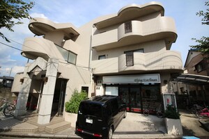 ヴィラエスティナ弐番館外観写真