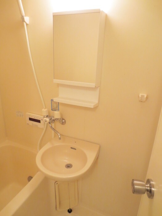 物件内観写真12　(洗面)