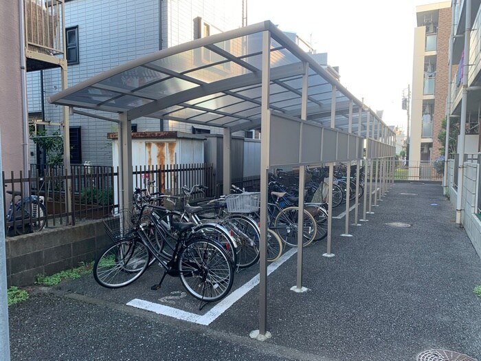 物件外観写真5　(駐輪場)