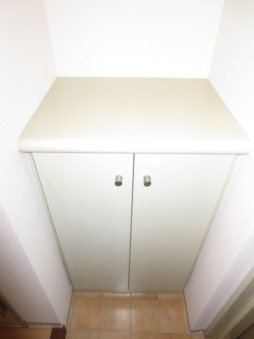 物件内観写真16　(靴箱)