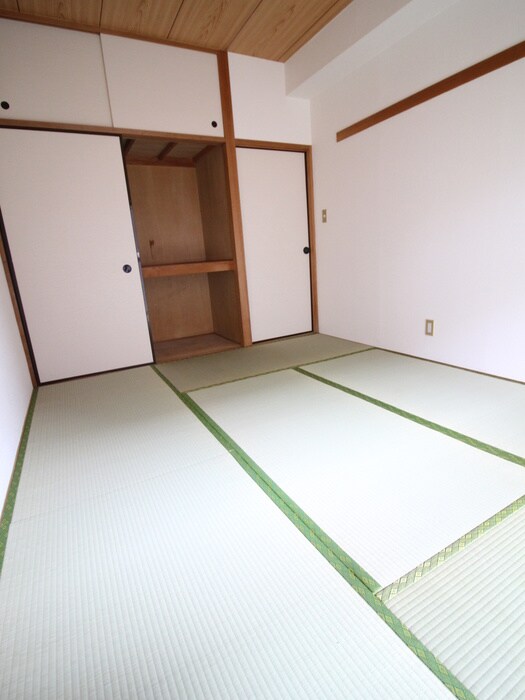 物件内観写真18　(居室)