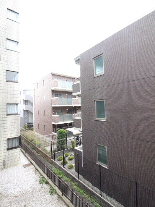 物件内観写真19　(室内からの展望)