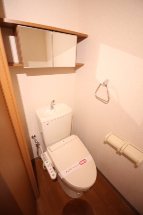 物件内観写真8　(トイレ)