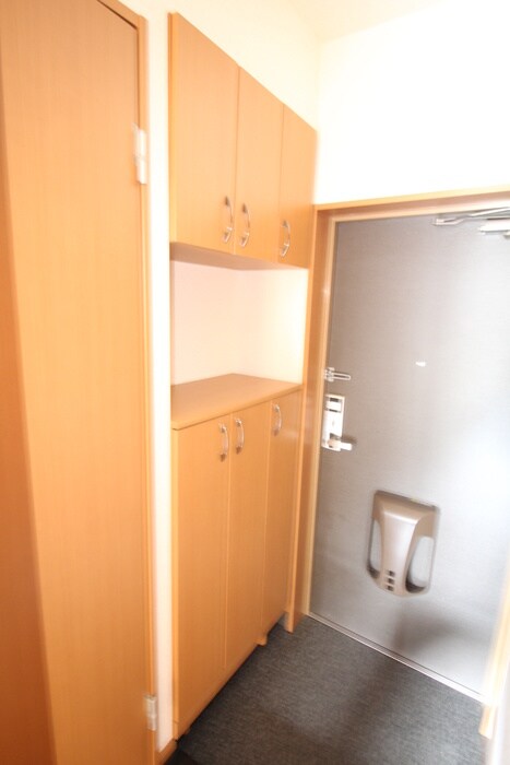 物件内観写真14　(靴箱)