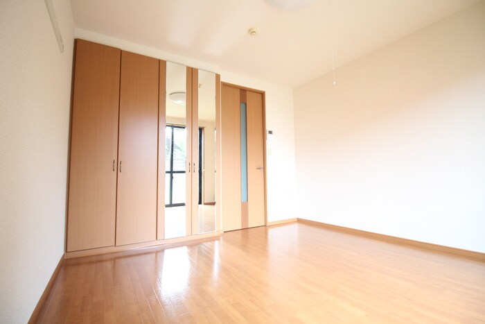 物件内観写真16　(居室)