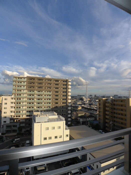 物件内観写真16　(室内からの展望)