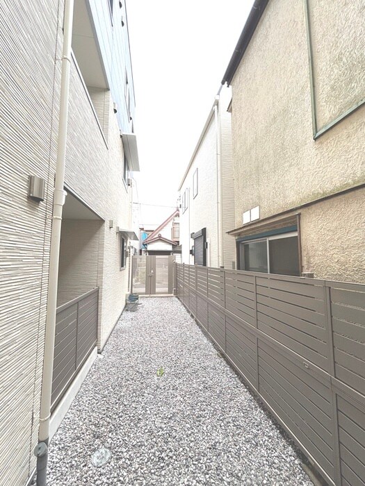 物件内観写真22　(室内からの展望)