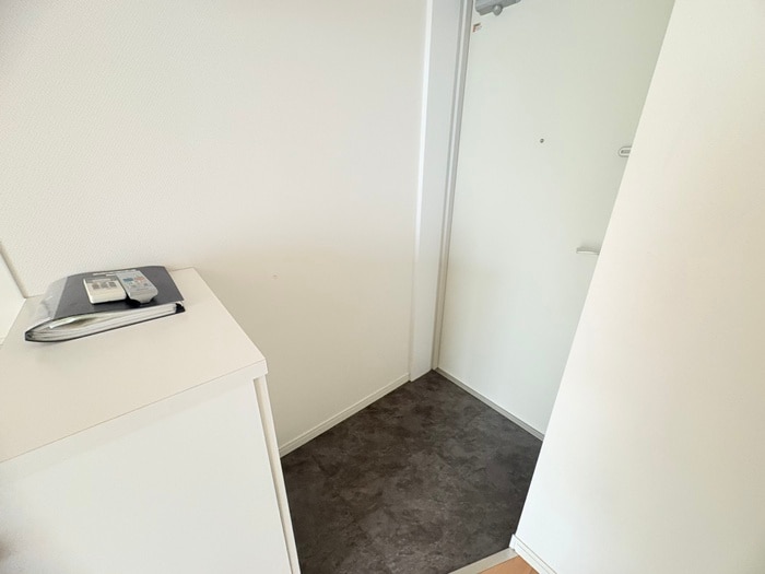 物件内観写真15　(玄関)