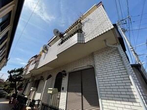 宝一丁目テラスハウス外観写真