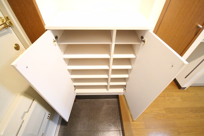 物件内観写真15　(靴箱)