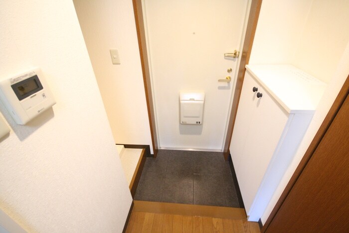 物件内観写真17　(玄関)