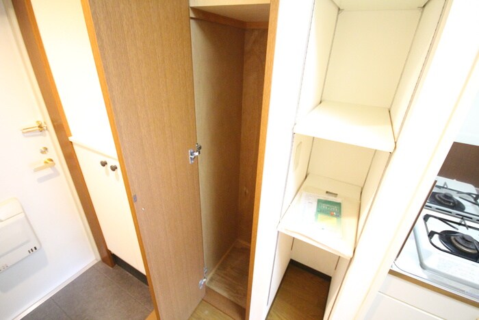 物件内観写真19　(収納)