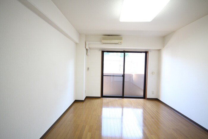 物件内観写真21　(居室)