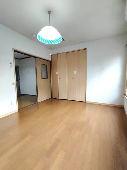 物件内観写真9　(居室)