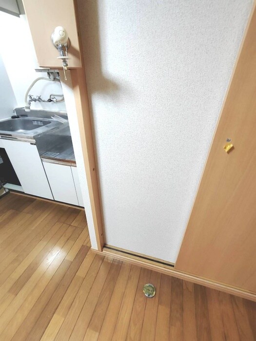 物件内観写真14　(洗濯機置場)