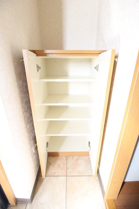 物件内観写真20　(靴箱)