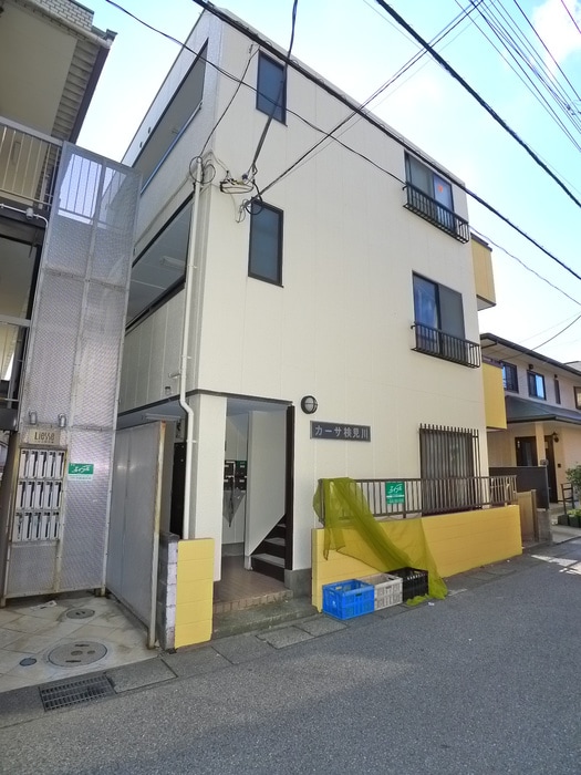 物件外観写真4　(エントランス部分)