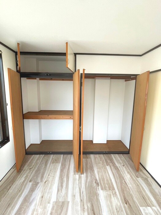 物件内観写真10　(収納)