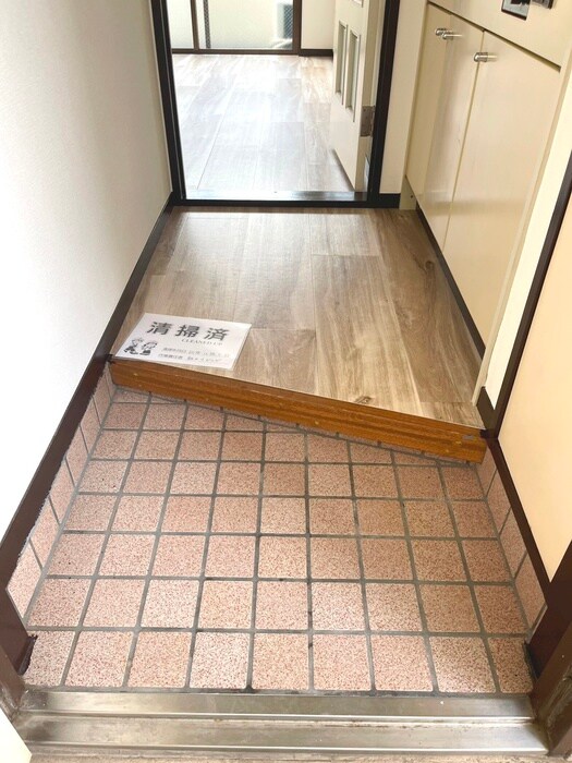 物件内観写真20　(玄関)