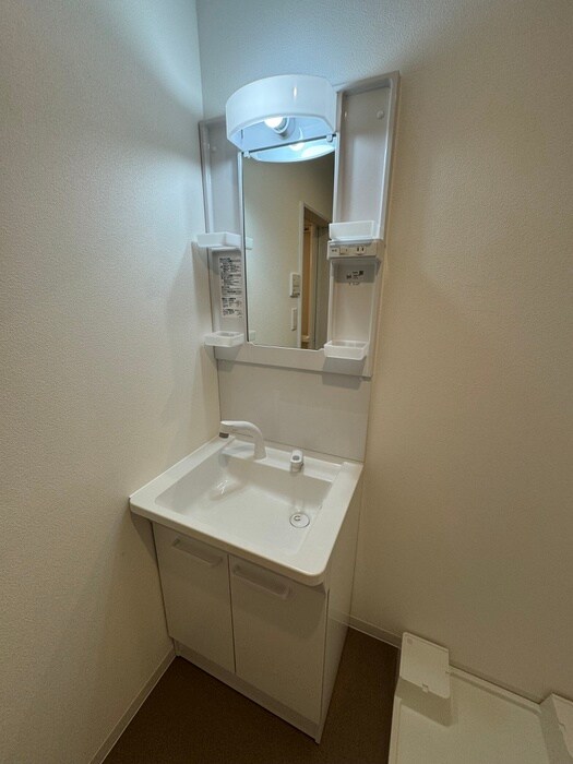 物件内観写真11　(洗面)