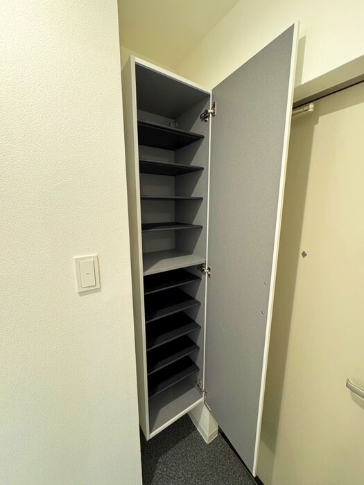 物件内観写真16　(靴箱)
