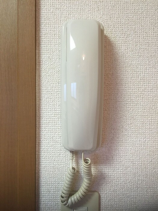 物件内観写真12　(玄関)