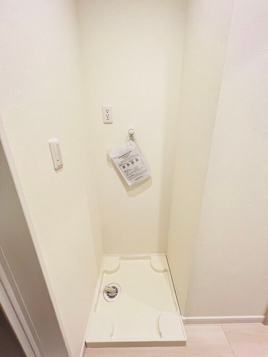 物件内観写真15　(洗濯機置場)