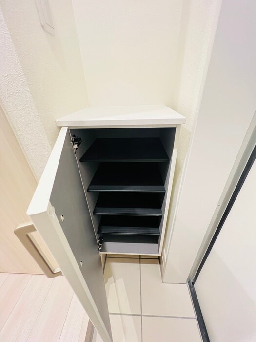 物件内観写真18　(靴箱)