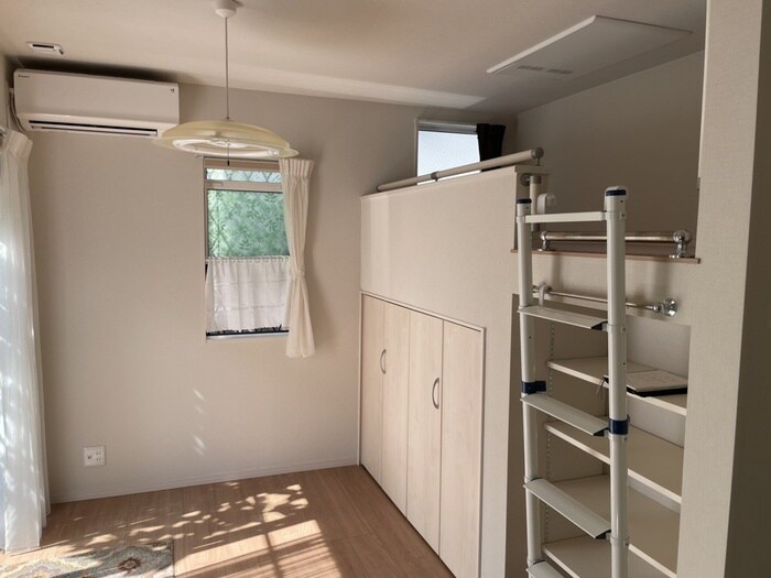 物件内観写真9　(居室)