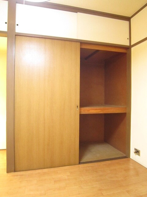 物件内観写真8　(収納)