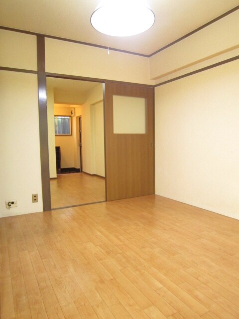 物件内観写真10　(居室)