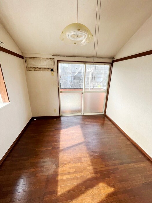 物件内観写真8　(居室)