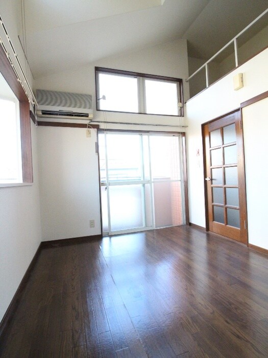 物件内観写真11　(居室)