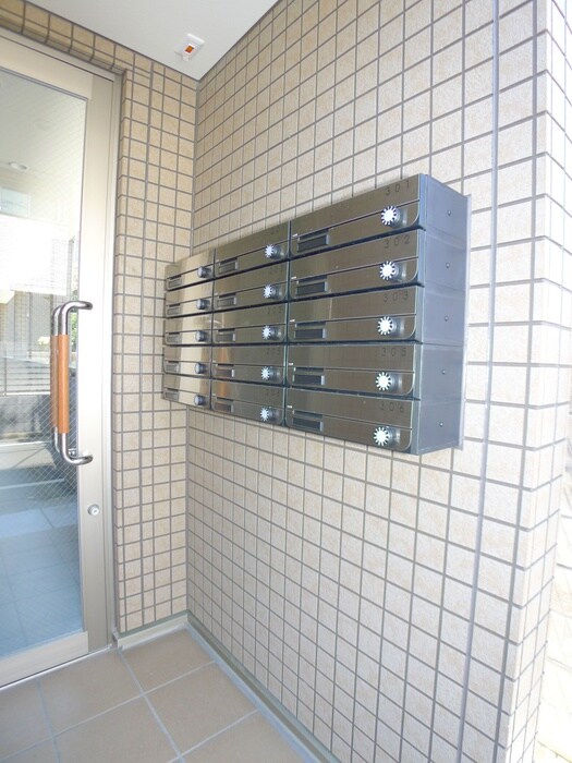 物件外観写真6　(建物設備)