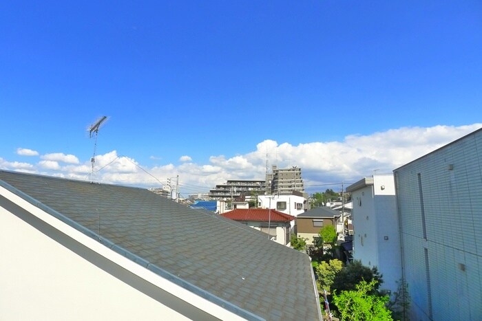 物件内観写真16　(室内からの展望)